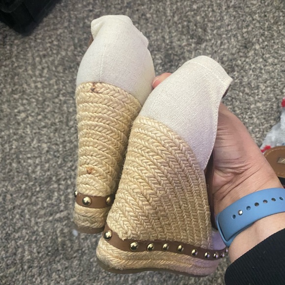 Aldo - Picture 9 of 14